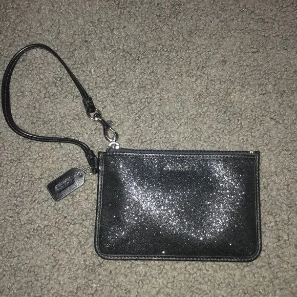coach wristlet - Picture 4 of 7